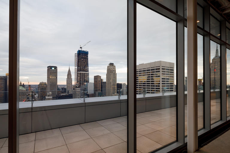 1155 Avenue of the Americas with View Dynamic Glass